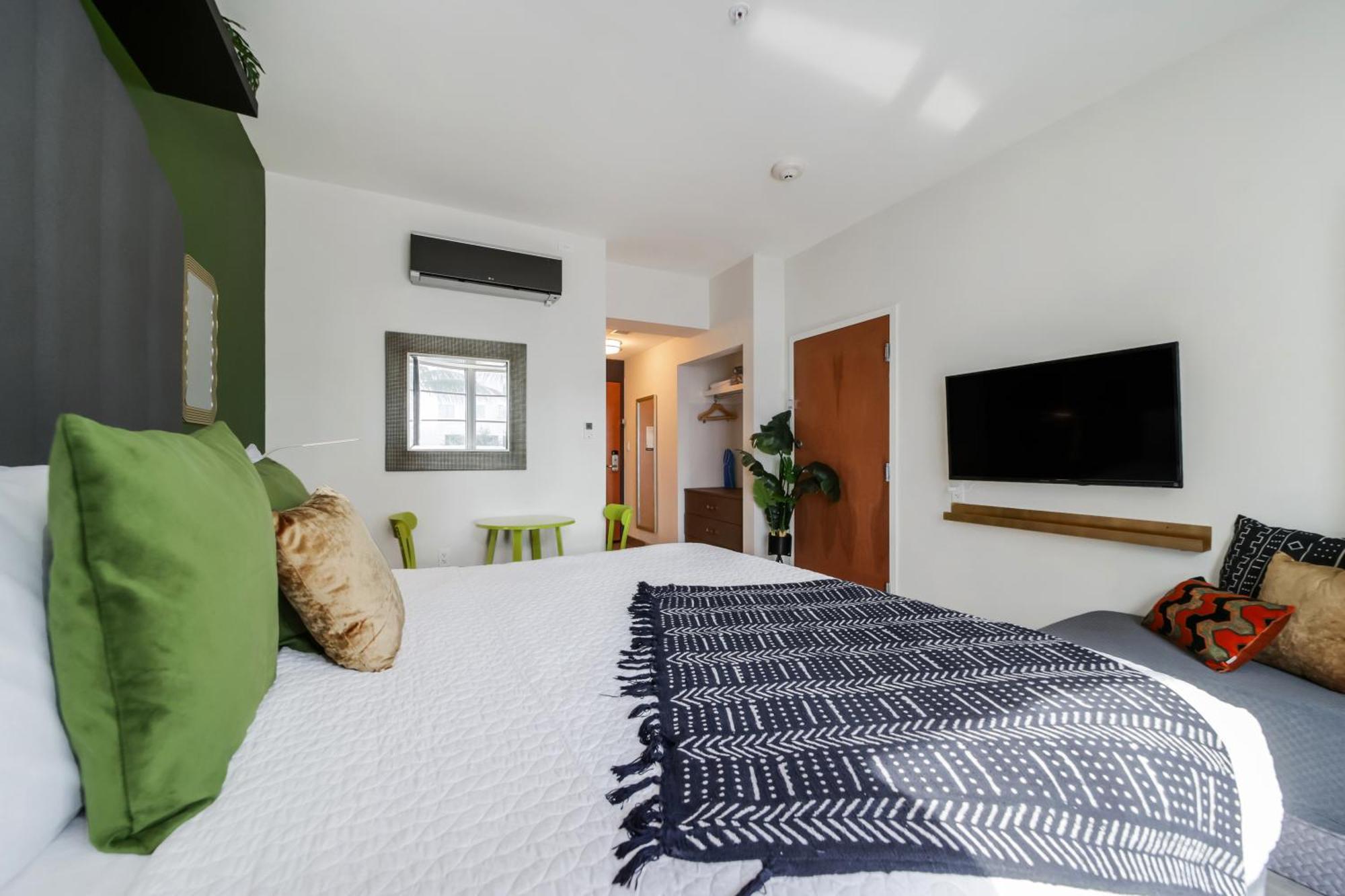 Claremont Hotel Miami Beach Extérieur photo